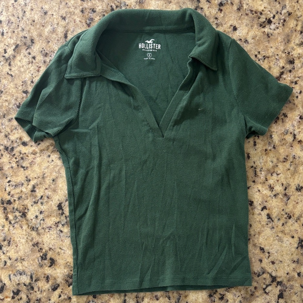 Hollister Women's Dark Green V-Neck Polo